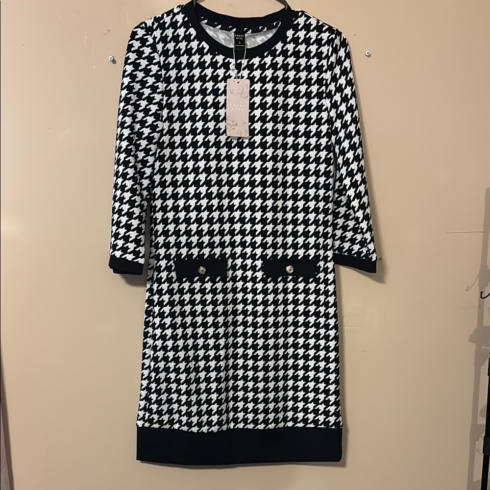 Black and White Sheath Dress with Peter Pan Collar